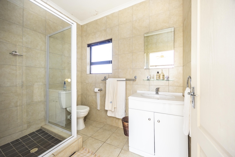 4 Bedroom Property for Sale in Cintsa East Eastern Cape